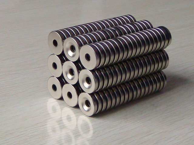 磁鐵雖時(shí)隔，價(jià)值依然不淺